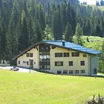 Appartementhaus Hochkoenig 1 - Wasserfall