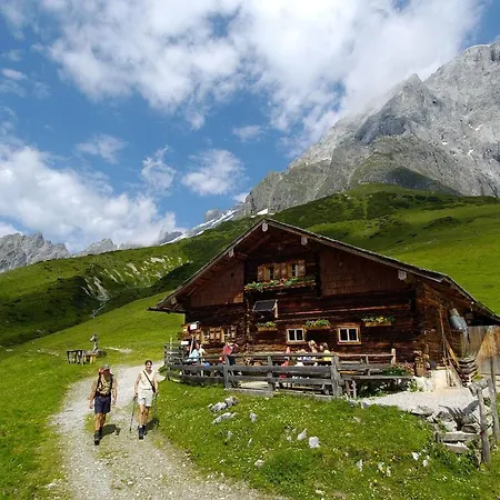 Appartementhaus Hochkoenig 1 - Wasserfall *